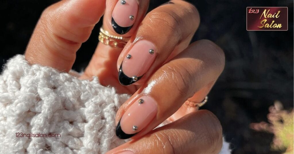 25 Gorgeous Clear Nail Ideas to Elevate Your Style for Every Occasion 3 Subtle Clear Nail Art Techniques